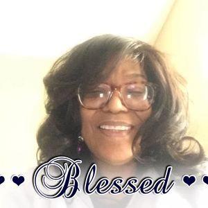 Meet your Posher, Yvette